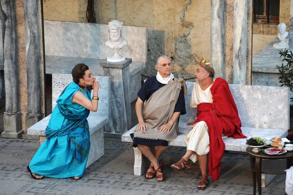 Romulus der Grosse Bild 2